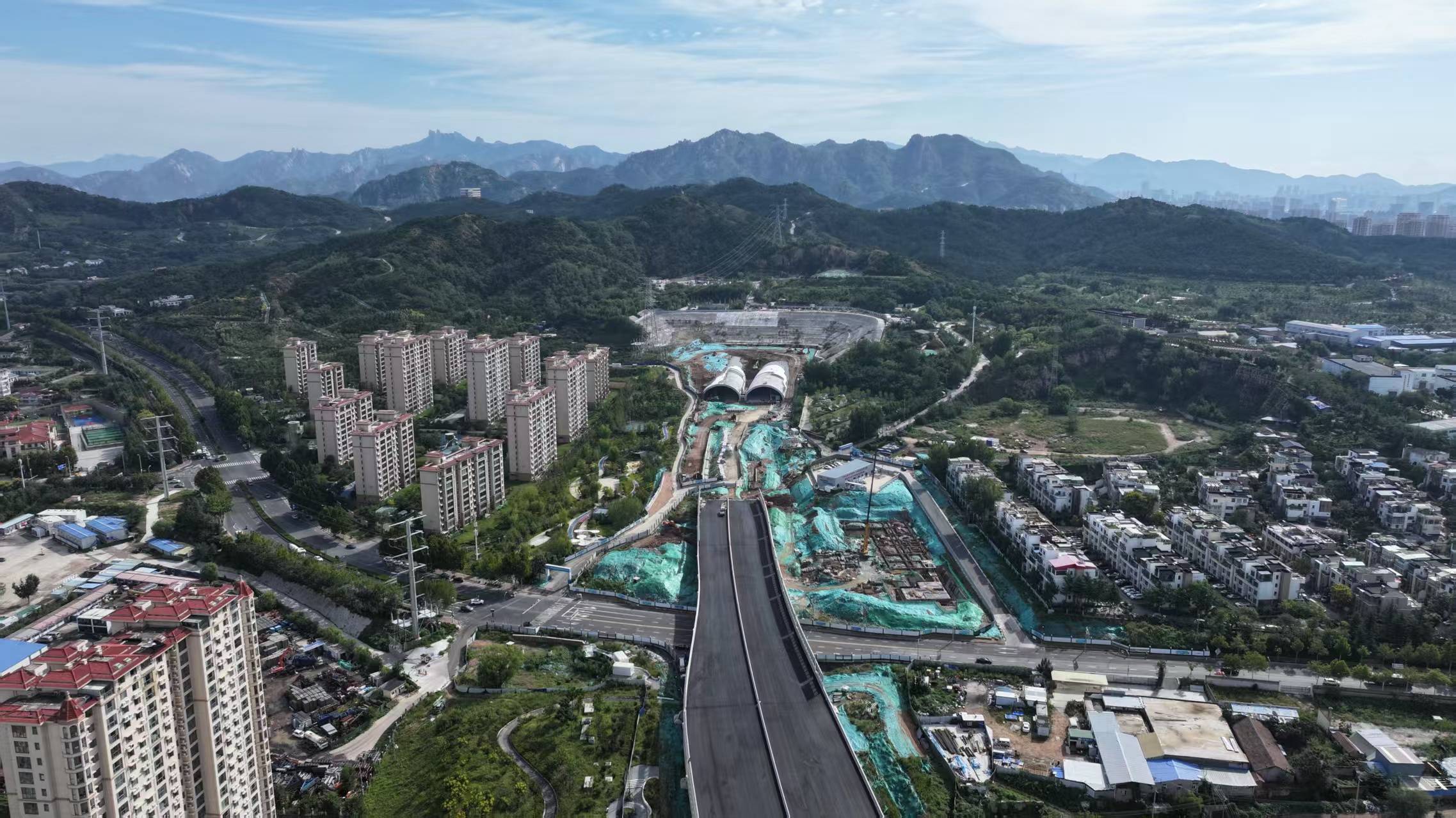 山东：国内最大跨度市政交通隧道主体完工