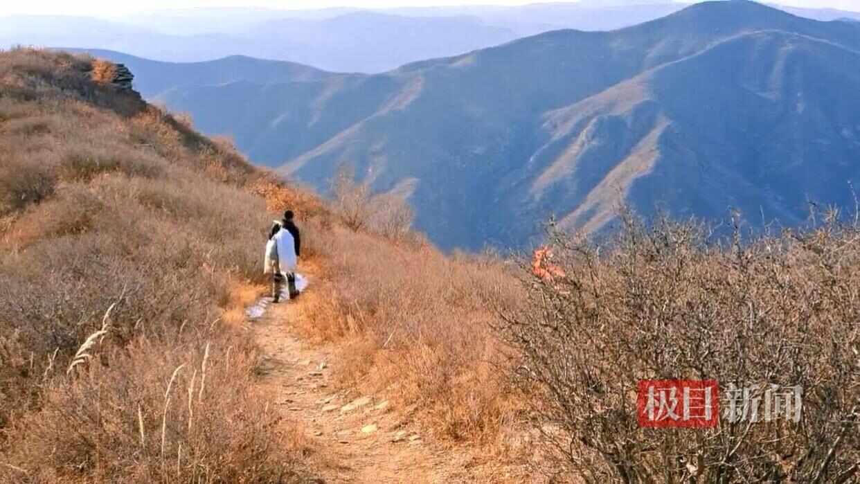 好人具象化，男子10年进山371次捡了2万多斤垃圾做公益