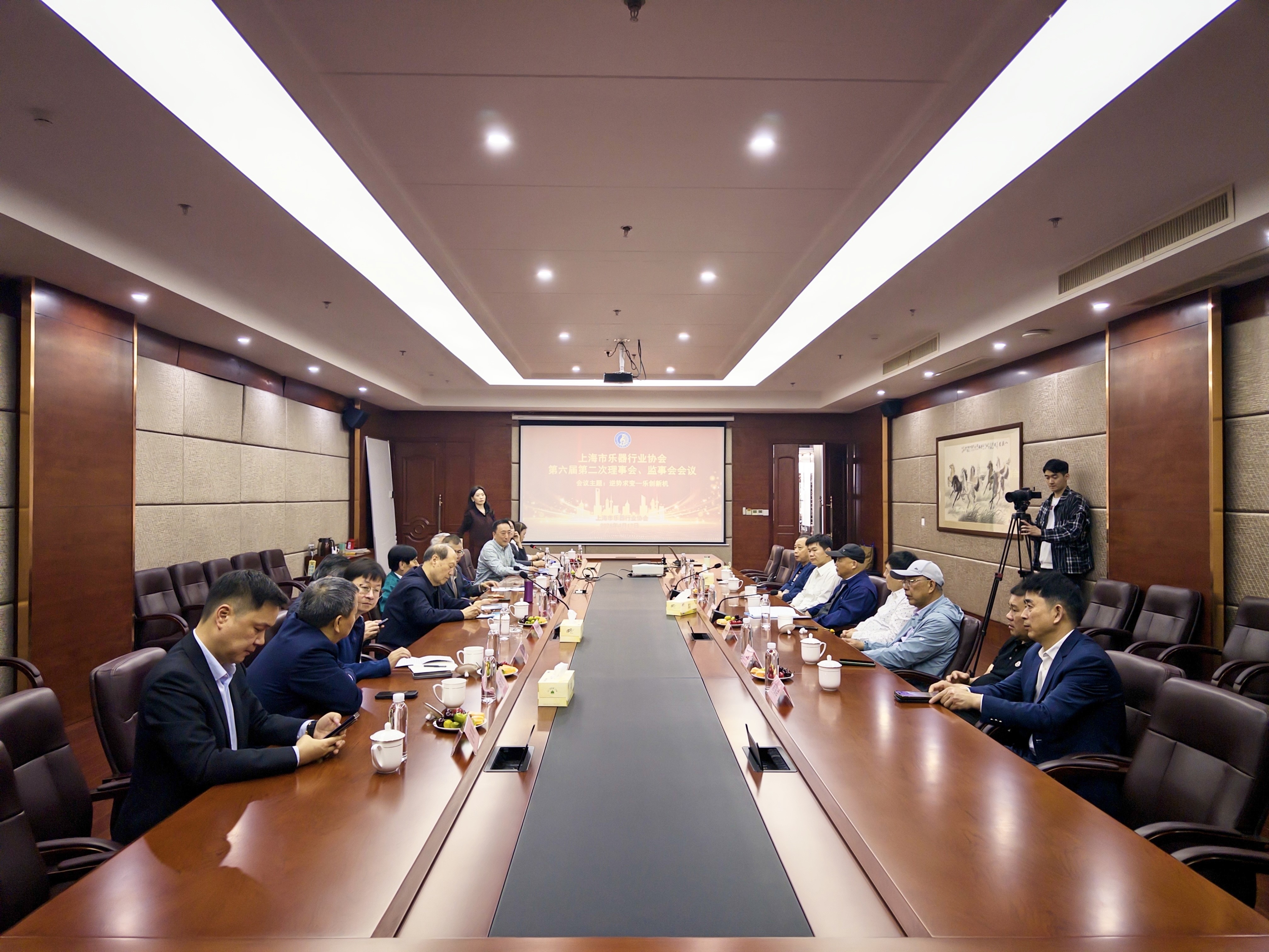 逆势求变 数智破局 —— 海伦钢琴企业调研观察